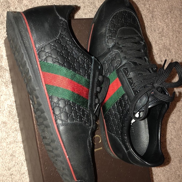 Men’s Signature Size 10 Sneakers in Black - Picture 2 of 6